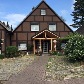 Front of property - Worpsweder Blick (Osterholz-Scharmbeck)