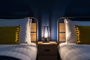 10 Schlafzimmer, Bügeleisen/Bügelbrett, Reisekinderbett, WLAN