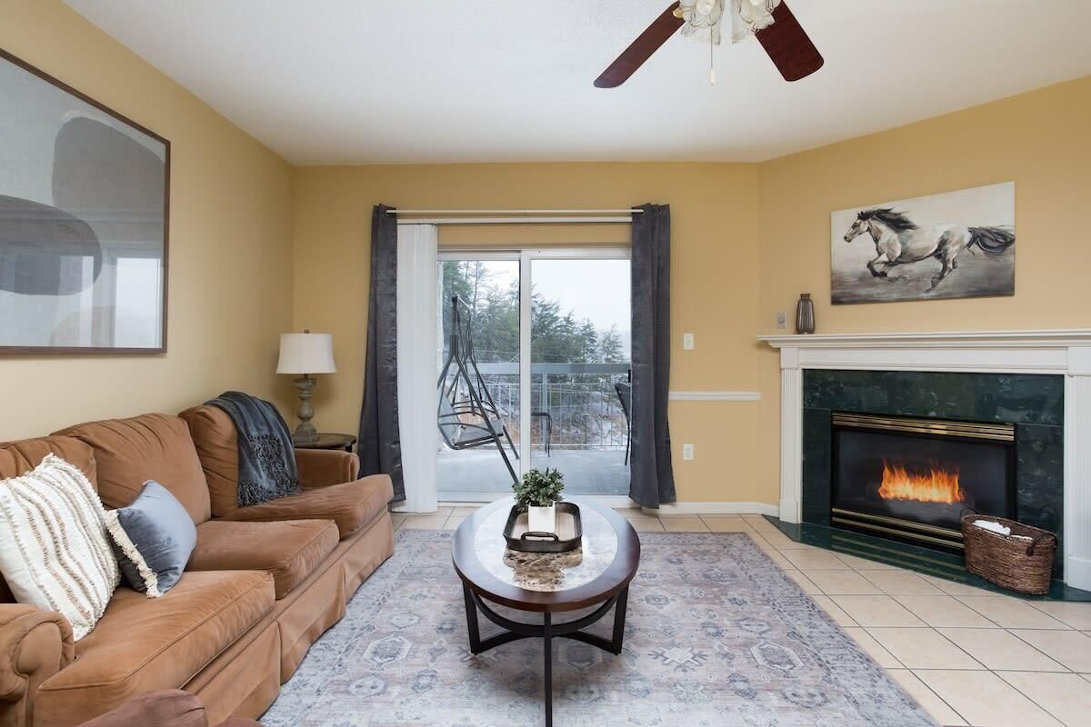 Mountain View Condo In DwTn PF/Indoor Pool