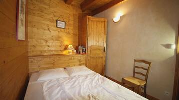 2 Schlafzimmer, Bügeleisen/Bügelbrett, Reisekinderbett, kostenloses WLAN