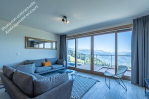 Living area - 3rd floor, view panoramic, fitness, swimming pool, sauna, hammam, terrace, ski locker, 106m² (Bourg-Saint-Maurice)