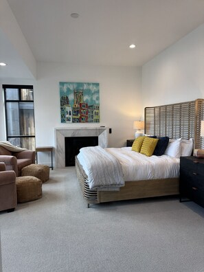 3 室のベッドルーム、デスク、アイロン / アイロン台、WiFi