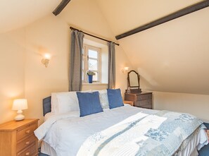 2 室のベッドルーム、アイロン / アイロン台、WiFi、ベッドシーツ