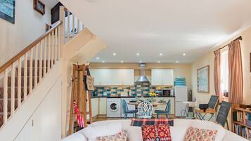 TV, fireplace, DVD player