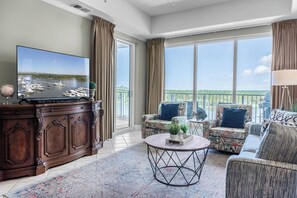 TV - Endless Entertainment & Plenty to do on Site~Oasis Pool~Come Play Today! (Orange Beach)