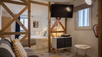 Iron/ironing board, free WiFi, bed sheets