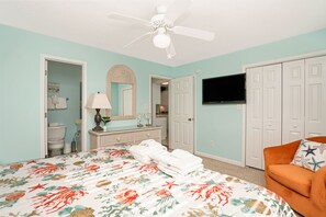 4 bedrooms, iron/ironing board, free WiFi, bed sheets