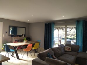 Televisie en een stereo