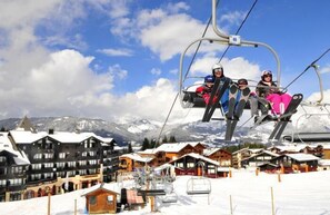 Snow and ski sports - Wifi, 50m from ski slopes, view mountain/ski slopes, balcony, parking, tv, ski locker, 27m² (Morillon)
