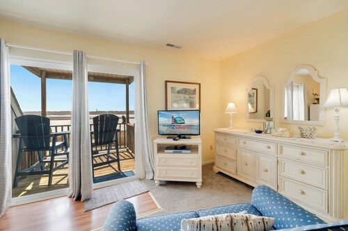 Lighthouse Pointe by Seaside Vacations & Sales