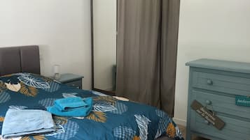 3 bedrooms, iron/ironing board, travel crib, WiFi