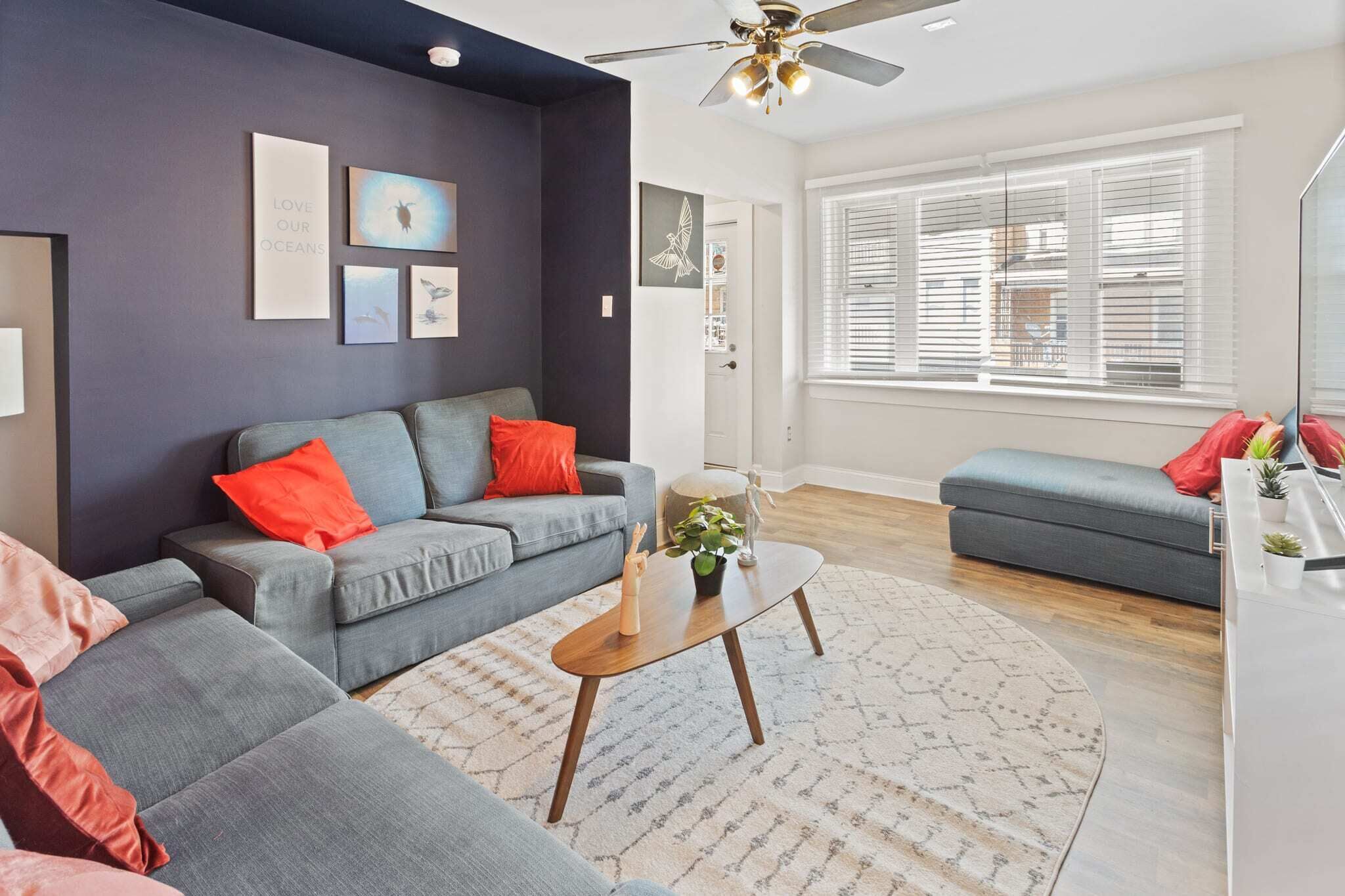 9BR Beach Block (13 Beds, Sleeps 21) Central AC