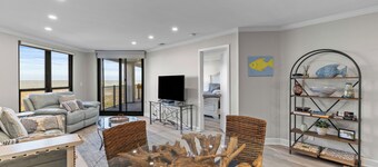 Summer House 204 - Newly Renovated! Ocean View!