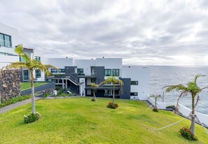Exterior - Sea View Balcony by Homie (Santa Cruz)