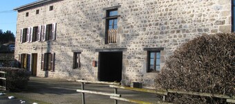 Renovated farmhouse with adjoining land