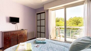 1 chambre, fer et planche Ă repasser, draps fournis