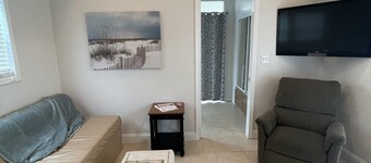 Cozy 2/1 Villa near Disney with Resort Amenities
