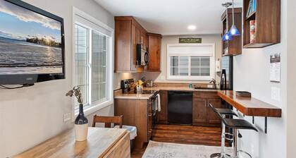 New Listing! The Whitefish Nook - One Bedroom Apartment, Sleeps 3