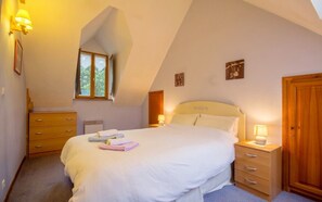 9 Schlafzimmer, Schreibtisch, Bügeleisen/Bügelbrett, kostenloses WLAN