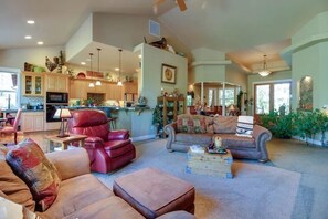 Smart TV, fireplace, DVD player, books