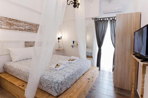 EvaEle 2 Luxury Apartment