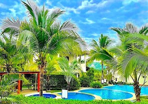 Outdoor pool, pool loungers