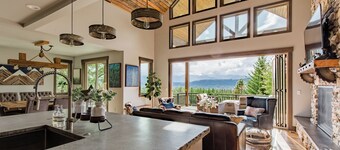 5 BR 4 BA home w/hot tub, game room, large deck & spectacular mountain views!