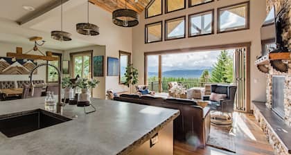 5 BR 4 BA home w/hot tub, game room, large deck & spectacular mountain views!