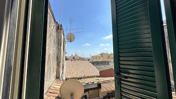 Interni
