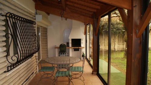 Apartment close to shops and activities