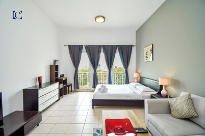 Eddie - Comfortable spacious Studio