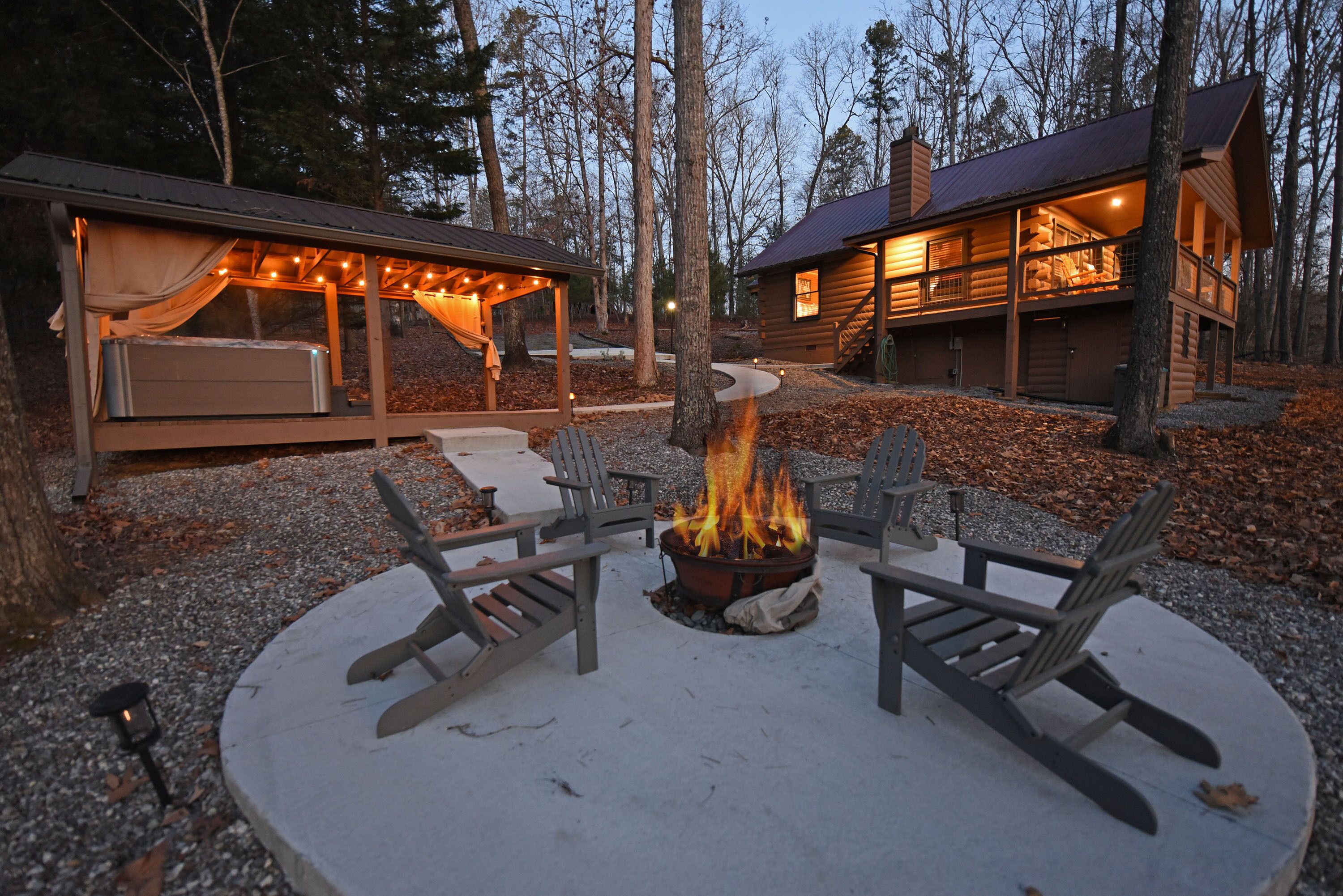Country Mountain Cabin 2 King Suite Hot Tub