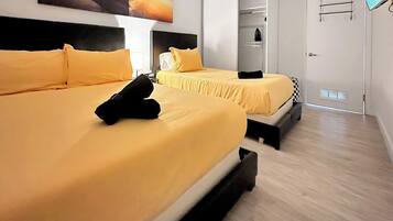 4 quartos, ferros/tábuas de passar roupa, berço de viagem, Wi-Fi