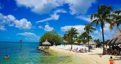 Restful Posturepedic Beds! enjoy Luna Sky! BAR,BBQ