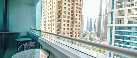 Estudio clásico | Balcón