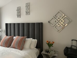 2 habitaciones, escritorio, wifi gratis y ropa de cama 