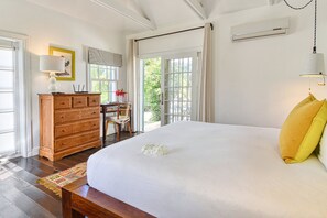 1 chambre, coffres-forts dans les chambres, bureau