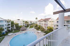 Outdoor pool - NEW Luxury Beach Penthouse ~ King Bed ~ Ocean View (Punta Cana)