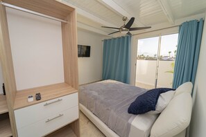 2 bedrooms, desk, iron/ironing board, free WiFi - NEW Luxury Beach Penthouse ~ King Bed ~ Ocean View (Punta Cana)
