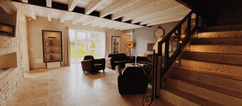 The Villa - Up to 10 people