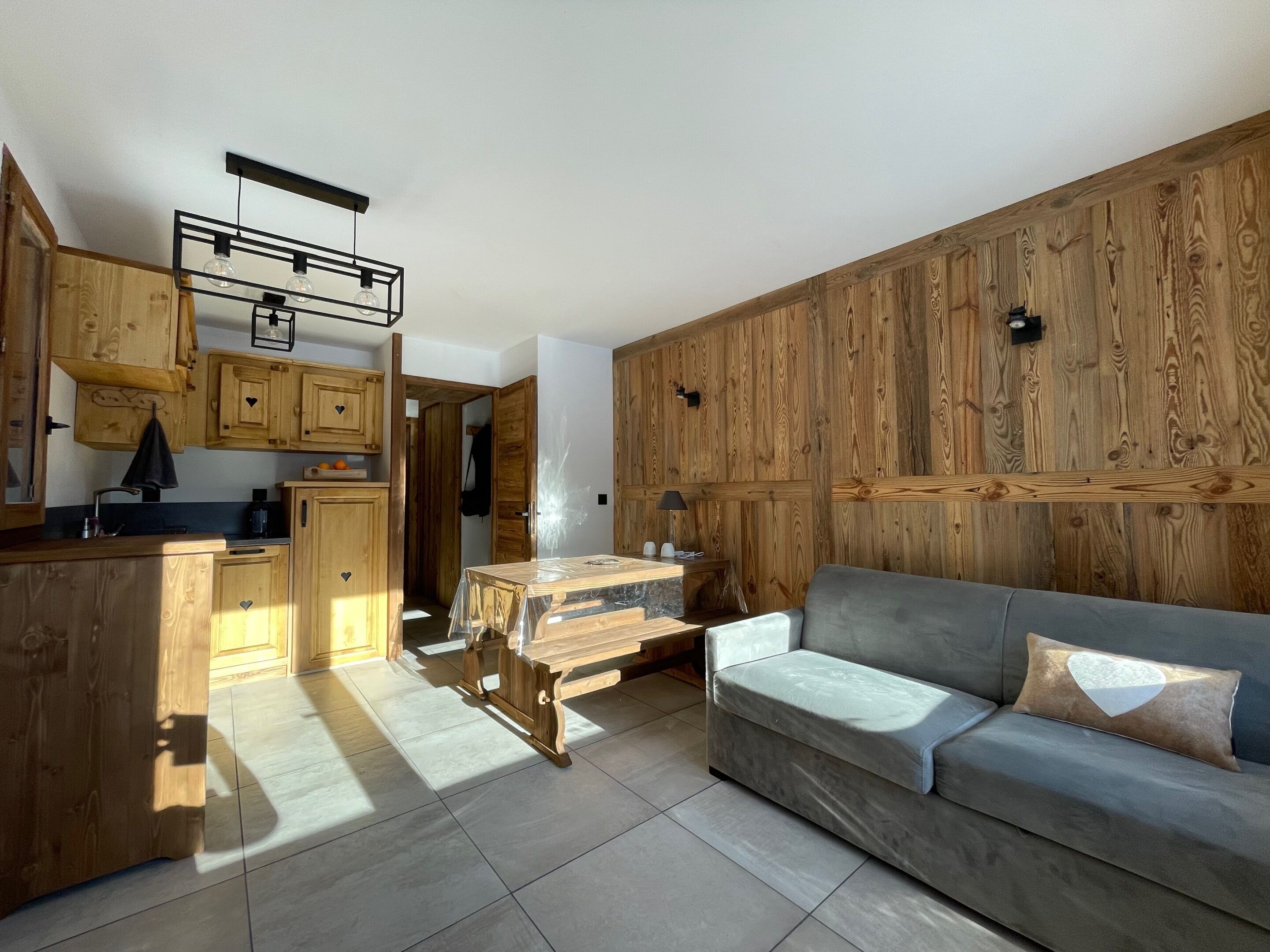 Appartement Cosy Type Chalet Avec Piscine Au Pied Des Pistes Et Vue Panoramique - Pralognan-la-Vanoise