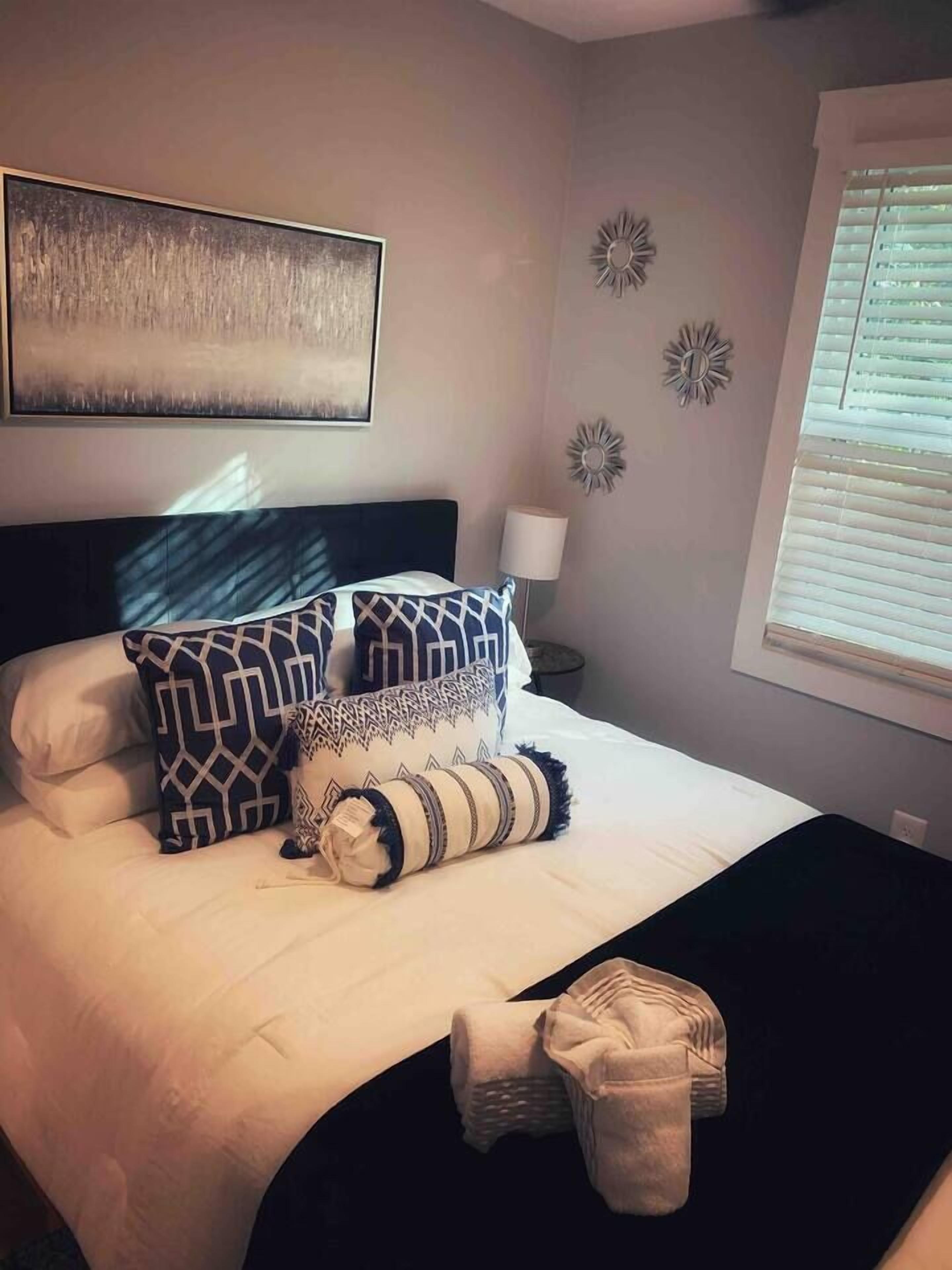 3 多间卧室、办公桌、熨斗/熨衣板、免费 WiFi