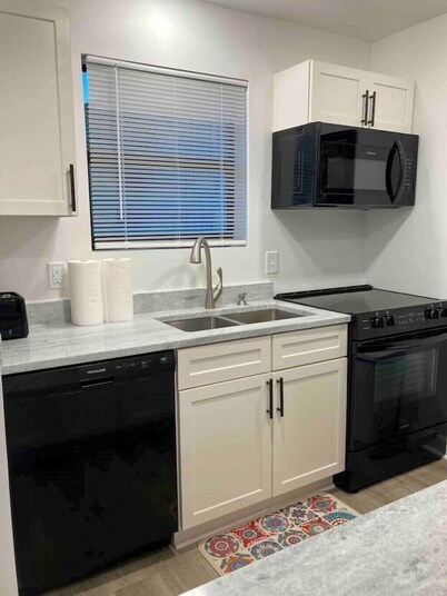 1146 New condo overlooking Mobile Bay