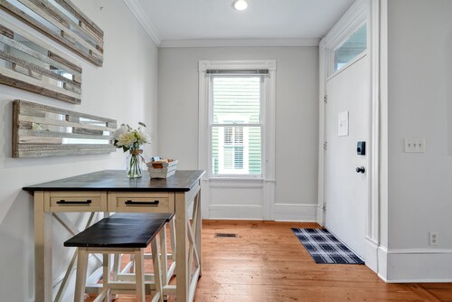 Fredonia on Front ! Best Location Downtown!