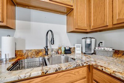 Fredonia on Front ! Best Location Downtown!