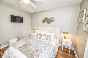 2 bedrooms, memory-foam beds, iron/ironing board, free WiFi