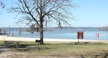 *New Listing* Time Out Retreat is near Lake Eufaula & George T. Bagby State Park