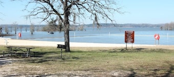 *New Listing* Time Out Retreat is near Lake Eufaula & George T. Bagby State Park