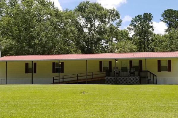 Pic from the road looking at the front