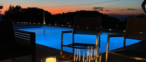 Outdoor pool, a heated pool